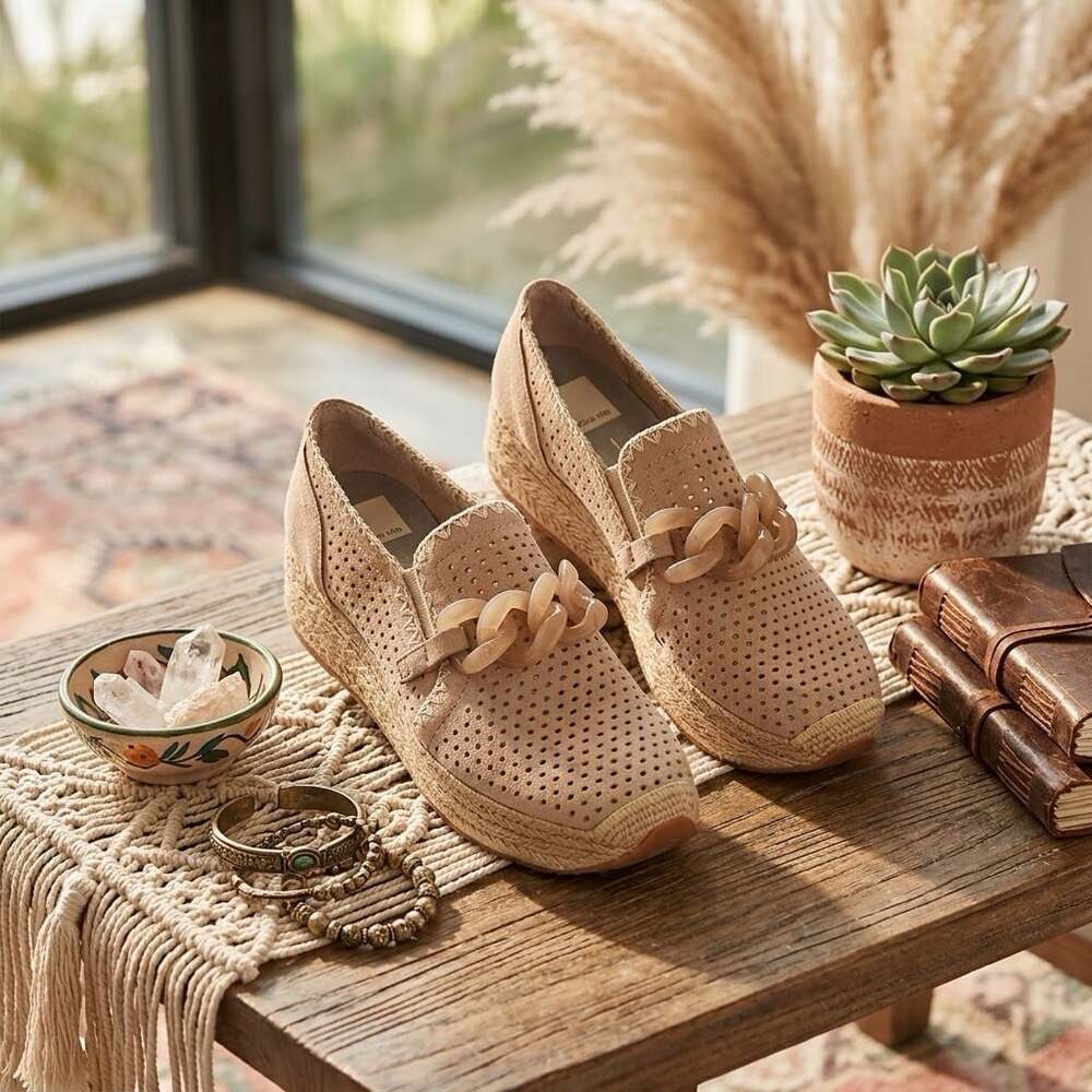 NEW Dolce Vita Sz 8.5 Beige Suede Platform Espadrille Wedge Slip On Shoes Jhenee